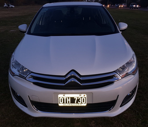 Imagen 2 de 14 de Citroën C4 Lounge 2015 2.0 Tendance Pack