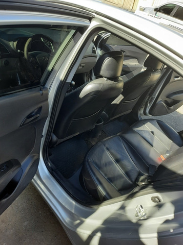 Imagem 12 de 15 de Hyundai Hb20s 2018 1.0 Comfort Plus Flex 4p