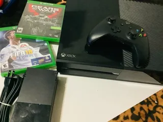 Xbox One Fat 500gb Buen Estado , Con Control Cables+1 Juego