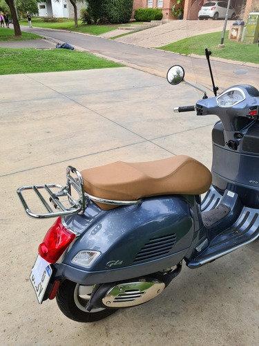Vespa Gts 300