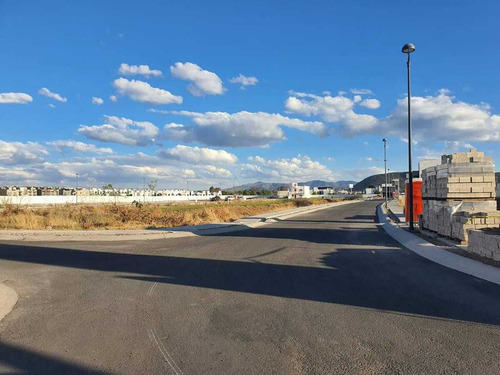Terreno En Exclusiva Privada Con Seguridad 24/7 - San Miguel Allende