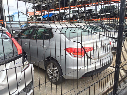 Sucata Citroen C4 Lounge Thp 2014 2015 Retirada De Peças