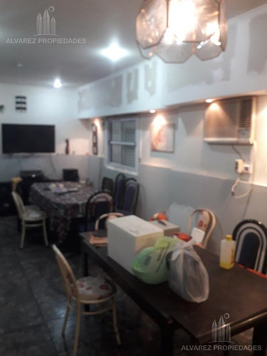 Imagen 2 de 8 de Casa - Merlo