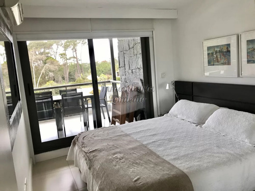 Alquiler Anual-temporada Apartamento 1 Dormitorio Y Medio Edificio Unique