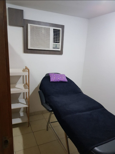 Imagen 3 de 4 de Camilla Reclinable 3 Posiciones De Peluquería