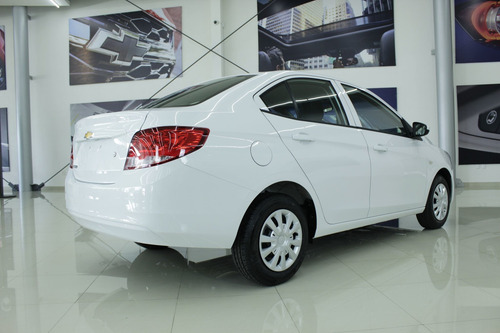 Imagen 4 de 14 de Chevrolet Aveo 2022 1.5 Ls At