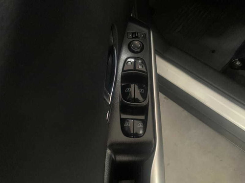 Imagem 10 de 15 de Nissan Kicks Sv Cvt 1.6 16v Flex 5p Aut 2019