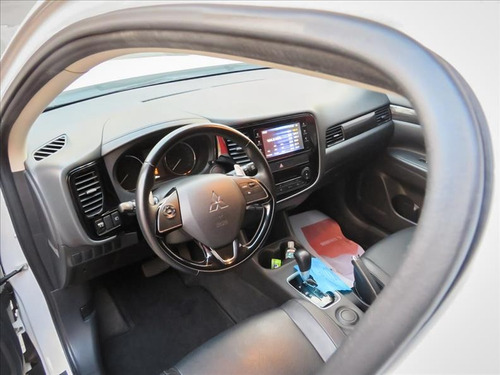 Imagem 3 de 12 de Mitsubishi Outlander Outlander 2.0 16v Teto Solar E Bancos D