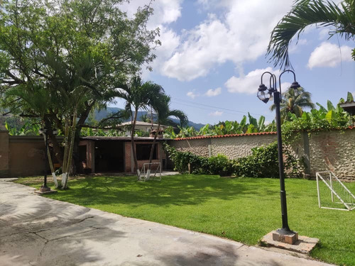Imagen 19 de 30 de Leal Pérez Vende Hermosa Casa En San Diego Las Morochas
