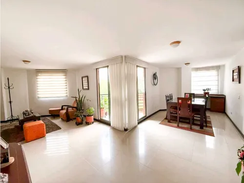 Apartamento En Venta En Conquistadores Piso Intermedio