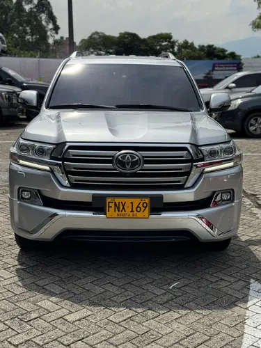 Toyota Sahara Vx.r 5.7