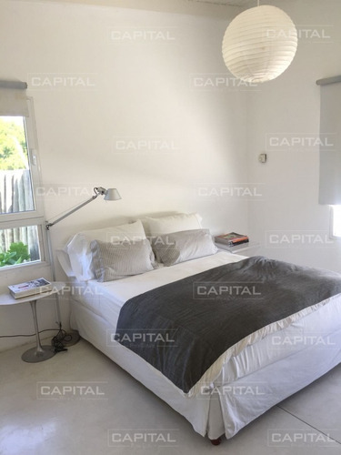 Casa En Venta Y Alquiler De Estilo Minimalista Dentro De Barrio Privado El Quijote, La Barra.- Ref: 29032