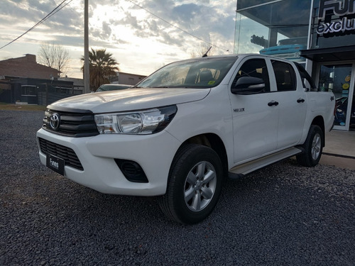 Imagen 2 de 9 de Toyota Hilux