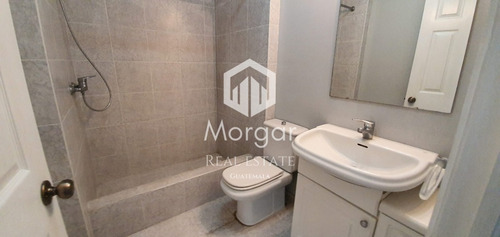 Imagen 5 de 12 de Apartamento En Alquiler De 2 Dormitorios, Zona 10, $850 Mantenimiento Incluido.