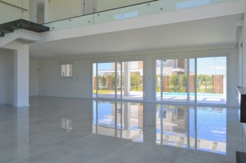 Imagem 26 de 30 de Casa À Venda Em Atlântida Sul - Ca00820 - 33410295