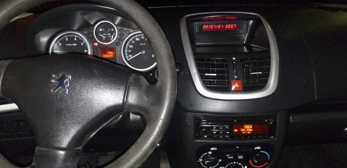 Imagem 6 de 9 de Peugeot 207 Passion 2011 1.4 Xr 10 Anos Flex 4p