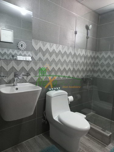 Imagen 17 de 19 de Pent-house En Urb. Llanos De Gurabo (jpa-216)