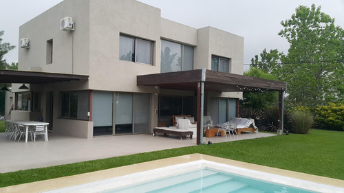 Venta Casa En Aldea Fisherton