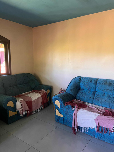 Vende Se Uma Propriedade Com Porteira Fechada