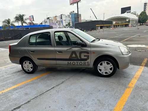Nissan Platina 1.6 A At