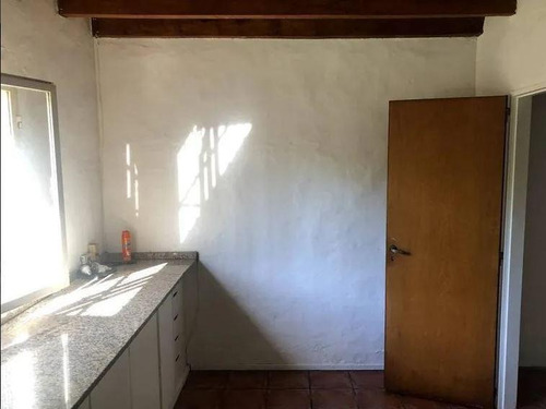 Casa Venta 3 Dormitorios 2 Baños 2 Cocheras 1 Patio Y Parrilla 300 Mts 2 Totales - City Bell