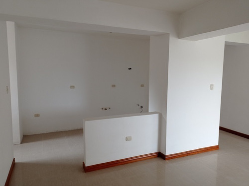Imagen 6 de 14 de Yoligar Useche - Vende Apartamento En El Trigal Norte