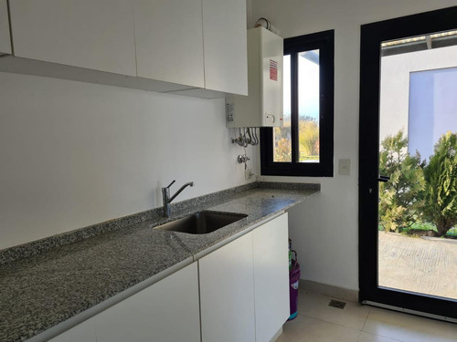 Imagen 8 de 20 de Casa - Araucarias
