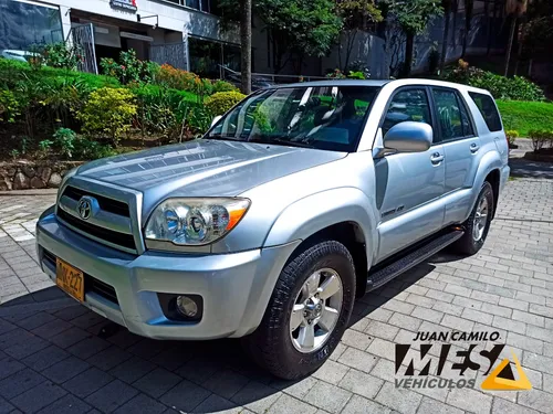 Carros y Camionetas Toyota 4Runner usado en Medellín 4runner medellin Carros y Camionetas Toyota 4Runner usado en Medellín