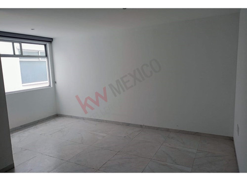 Renta De Departamento Duplex, 2 Recamaras Y Cajón Independiente En Georgia, Nápoles