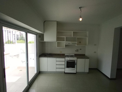 Departamento En Duplex 3 Ambientes Con Cochera. Villa Del Parque
