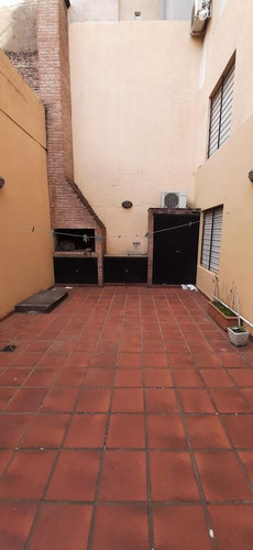 Imagen 23 de 23 de 3 Dormitorios En Planta Baja, Con Parrillero Y Cochera - Crespo Y Mendoza