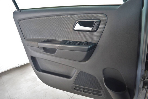 Volkswagen Fox 1.6 Mi 8v Flex 4p Manual