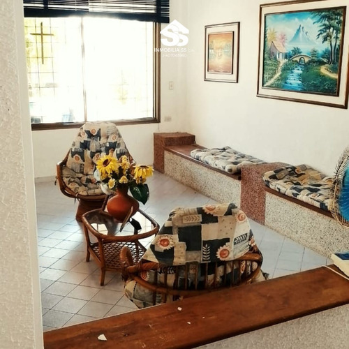 Vendo Bella Casa En Higuerote, Edo. Miranda