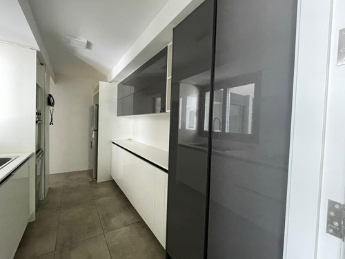 Imagen 21 de 30 de Departamento - Puerto Buceo- 3 Dorm Y Servicio Completo- 3 Gges Con Renta