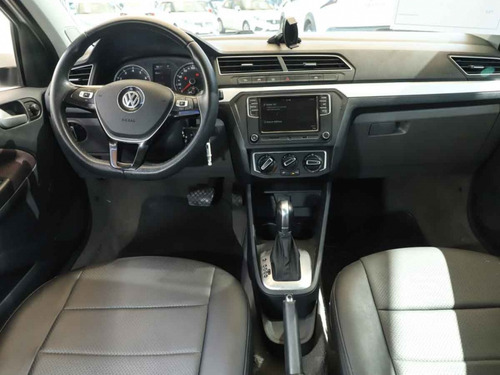 Volkswagen Voyage 1.6 2021