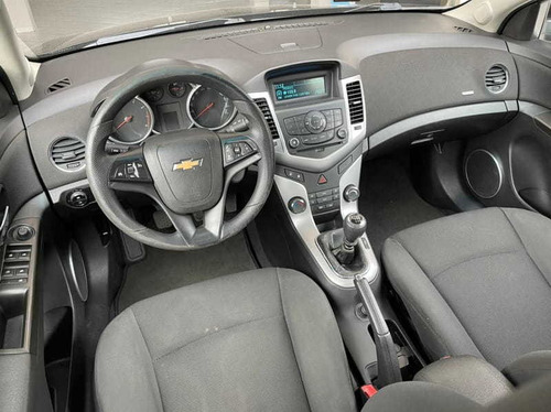 Imagem 10 de 11 de Chevrolet Cruze 1.8 Lt Sport6 16v Flex 4p Manual