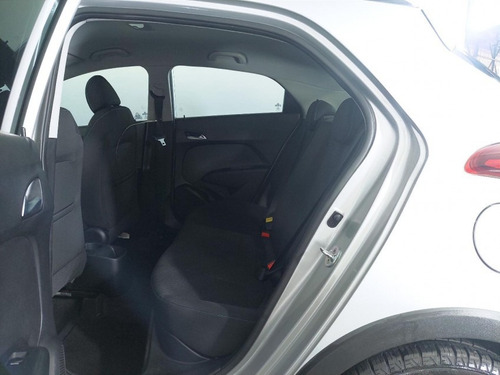 Imagem 9 de 15 de 180869 - Hyundai Hb20x 2016 Com Garantia