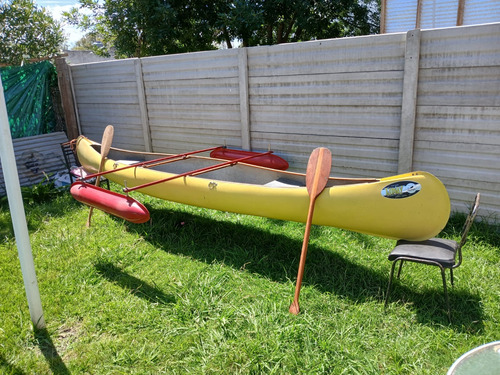 Canobote Canadiense