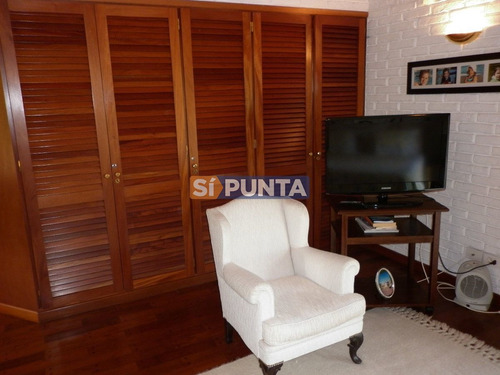 Imagen 20 de 30 de Espectacular Residencia En Zona Residencial, Ideal Para Vivir Todo El Año