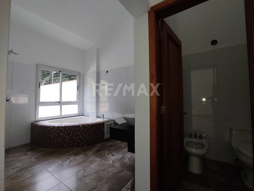Imagen 17 de 30 de H.a Bellísima Casa A Estrenar 257m² Calle Cerrada En El Trigal Norte