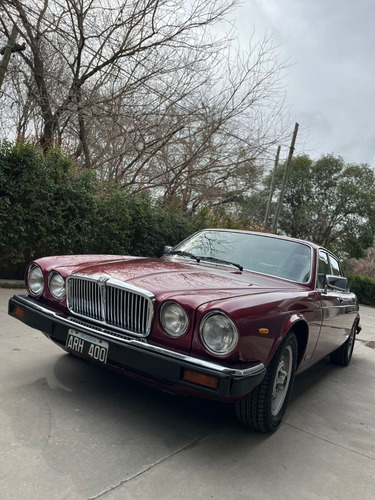 Jaguar Xj6