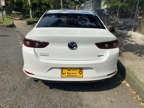 Mazda 3 2.0 Touring Hibrido At 4x2 2024