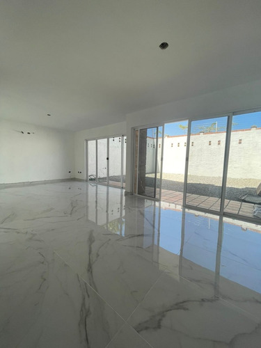 Imagen 9 de 17 de Fa L. P. Venta Townhouse, Villas De San Diego Country Club, Solo Clientes