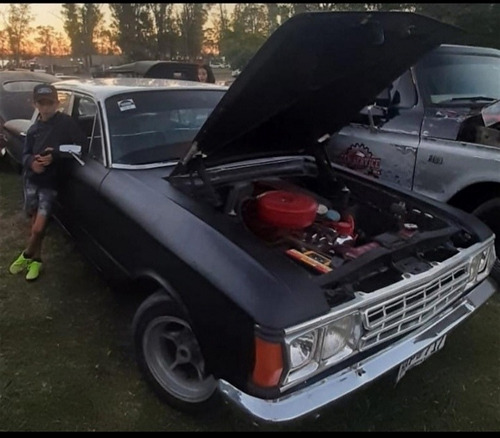 Imagen 2 de 3 de Ford Falcon Deluxe