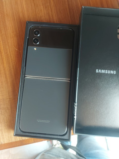 Celular Samsung Z Flip4