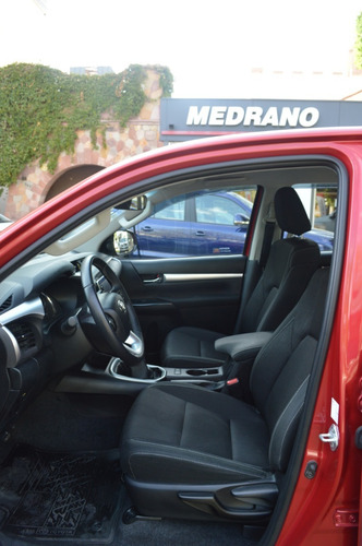 Imagen 8 de 15 de Toyota Hilux 2.4 Dc Sr 4x2