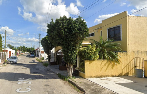 Bonita Casa, Sobre Calle 21, Pinos Del Norte, Merida Yucatan, Afr06