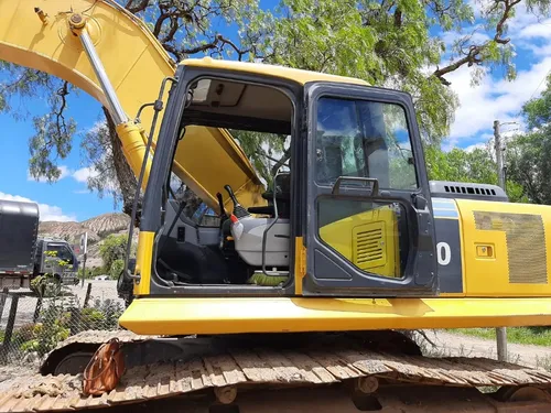 Retroexcavadora-komatsu Pc200lc-7l