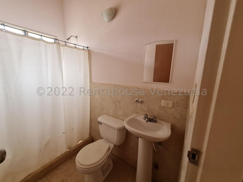 Imagen 2 de 30 de Casa En Venta En La Piedad Cabudare Lara, Conjunto Privado Con Vigilancia Las 24 Horas Del Dia, Numero De Contacto Teléfono: (0.4.2.4.5.9.3.7.5.4.2), Rent-a-house Centro Occidente Mls Código: 22-24898