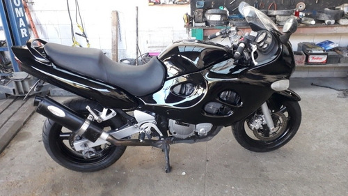Suzuki Gsxt